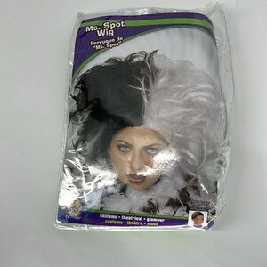Forum NWT Black and White costume Wig adult OS